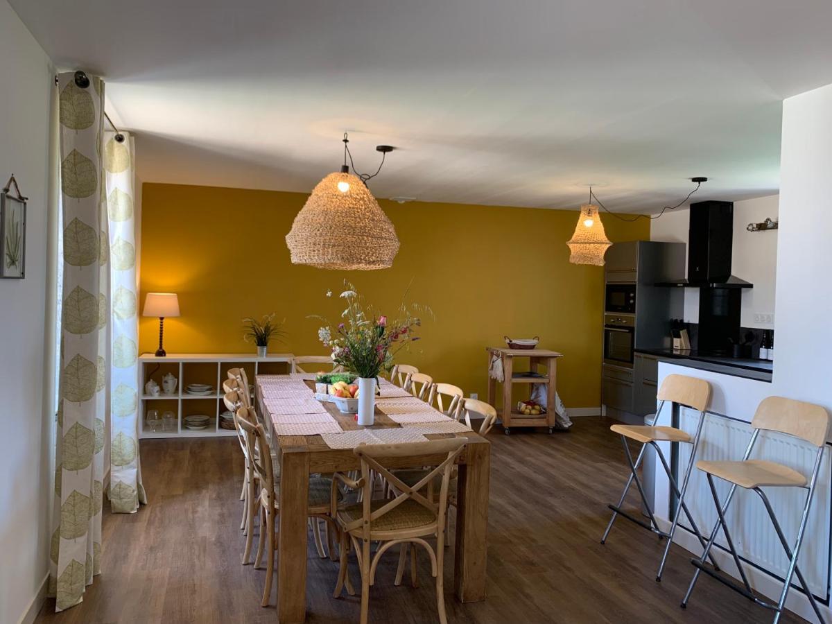 Chateau Du Mauny, Gites Et Chambres D'Hotes En Bourgogne Rosey Bagian luar foto