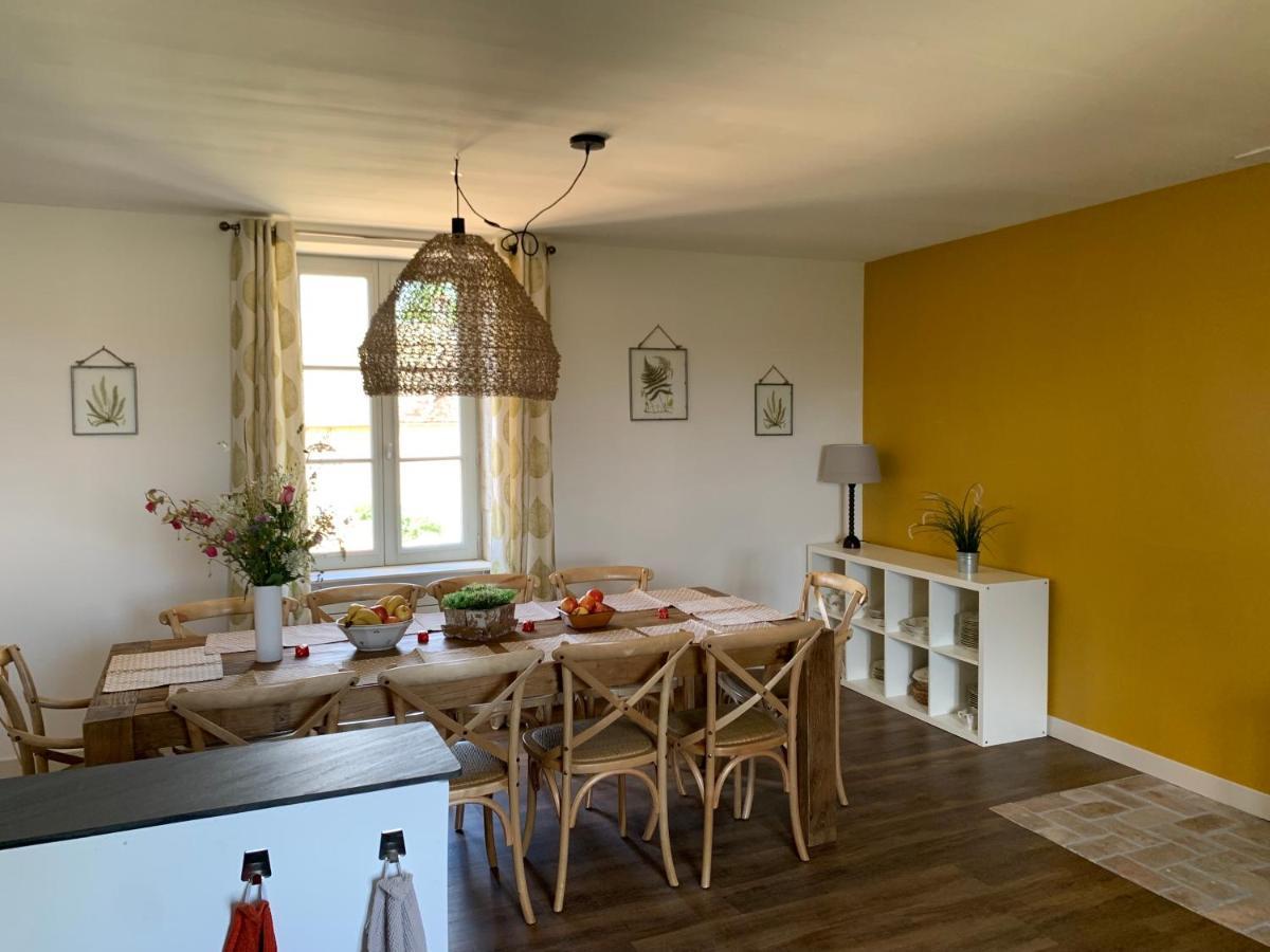 Chateau Du Mauny, Gites Et Chambres D'Hotes En Bourgogne Rosey Bagian luar foto