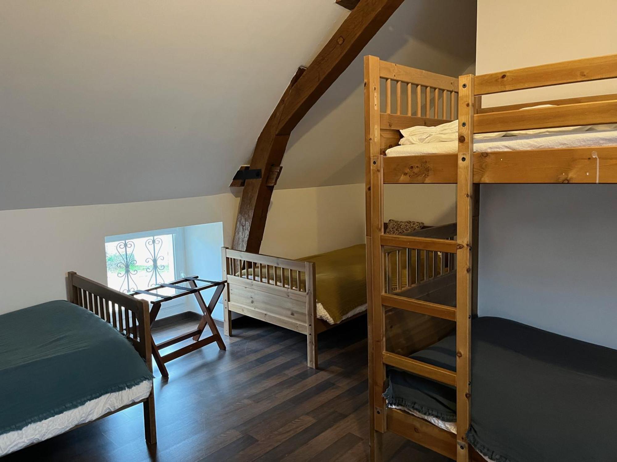 Chateau Du Mauny, Gites Et Chambres D'Hotes En Bourgogne Rosey Ruang foto